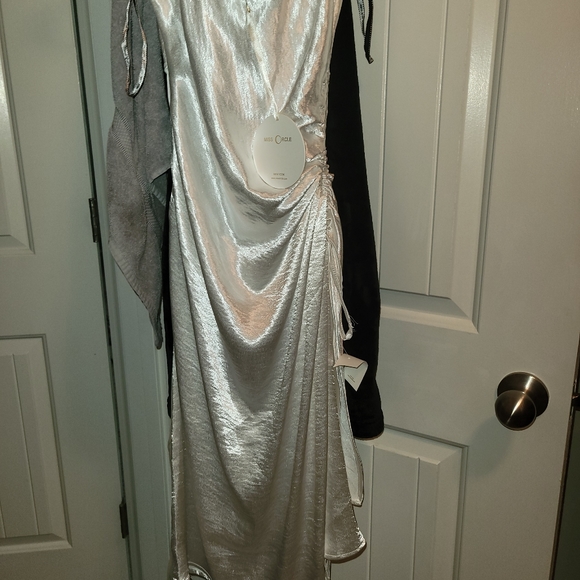 Montego White Satin Slit Dress S 10-12 - Picture 2 of 4